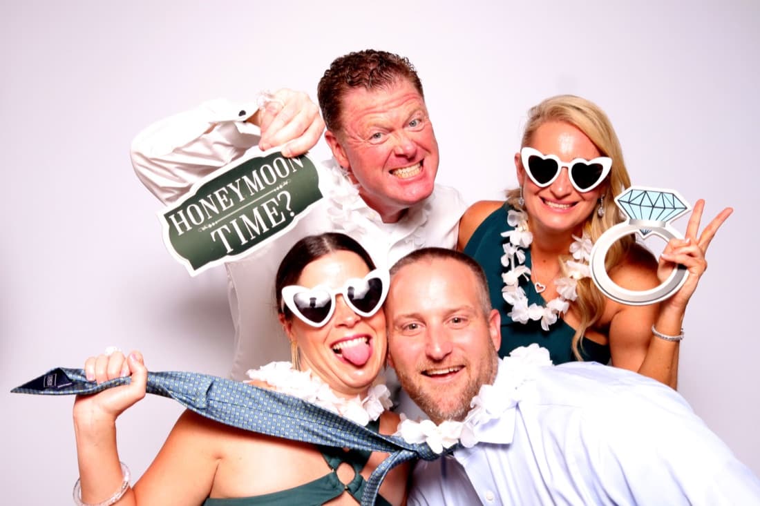 Color glam photo booth wedding output